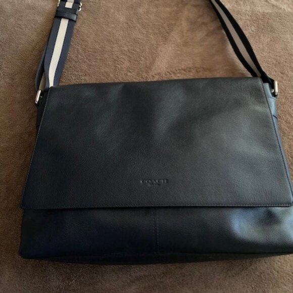 Coach AUTHENTIC No. A1780-F54792 Navy Blue Leather Charles Flap Messenger Bag - Picture 1 of 15